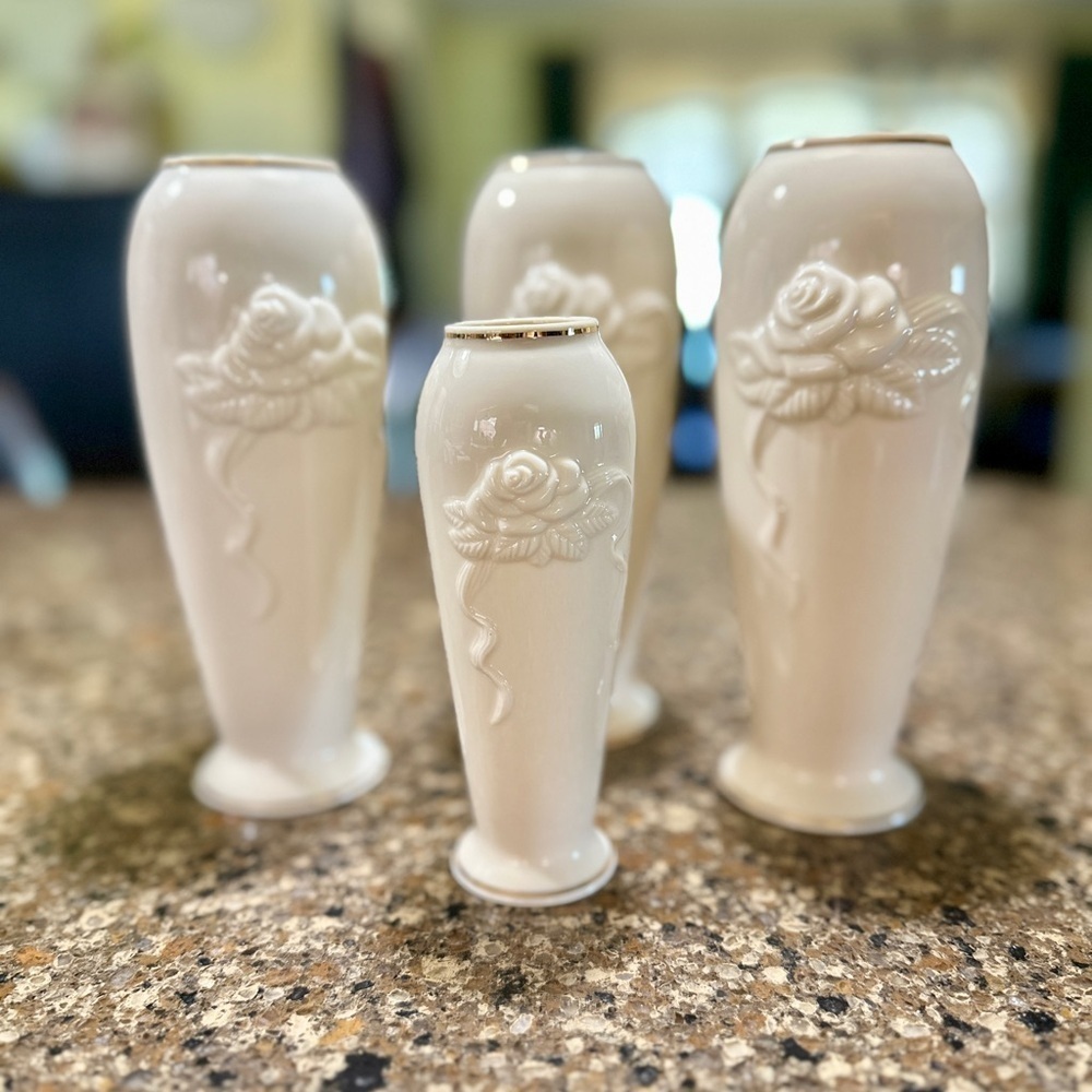 LENOX,SET/4, ROSE BLOSSOM BUD VASES.MADE OF IVORY FINE CHINA WITH 24K GOLD TRIM.